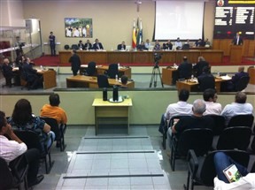 Discursos marcam primeira sessão ordinária de 2017 na Câmara de Maringá
